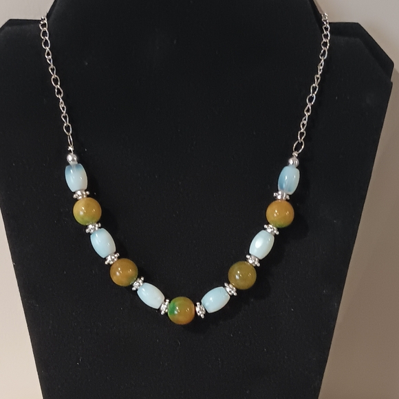 Bead Necklace / Mix Of Glass,  Acrylic, Gemstones Beads - Picture 5 of 12